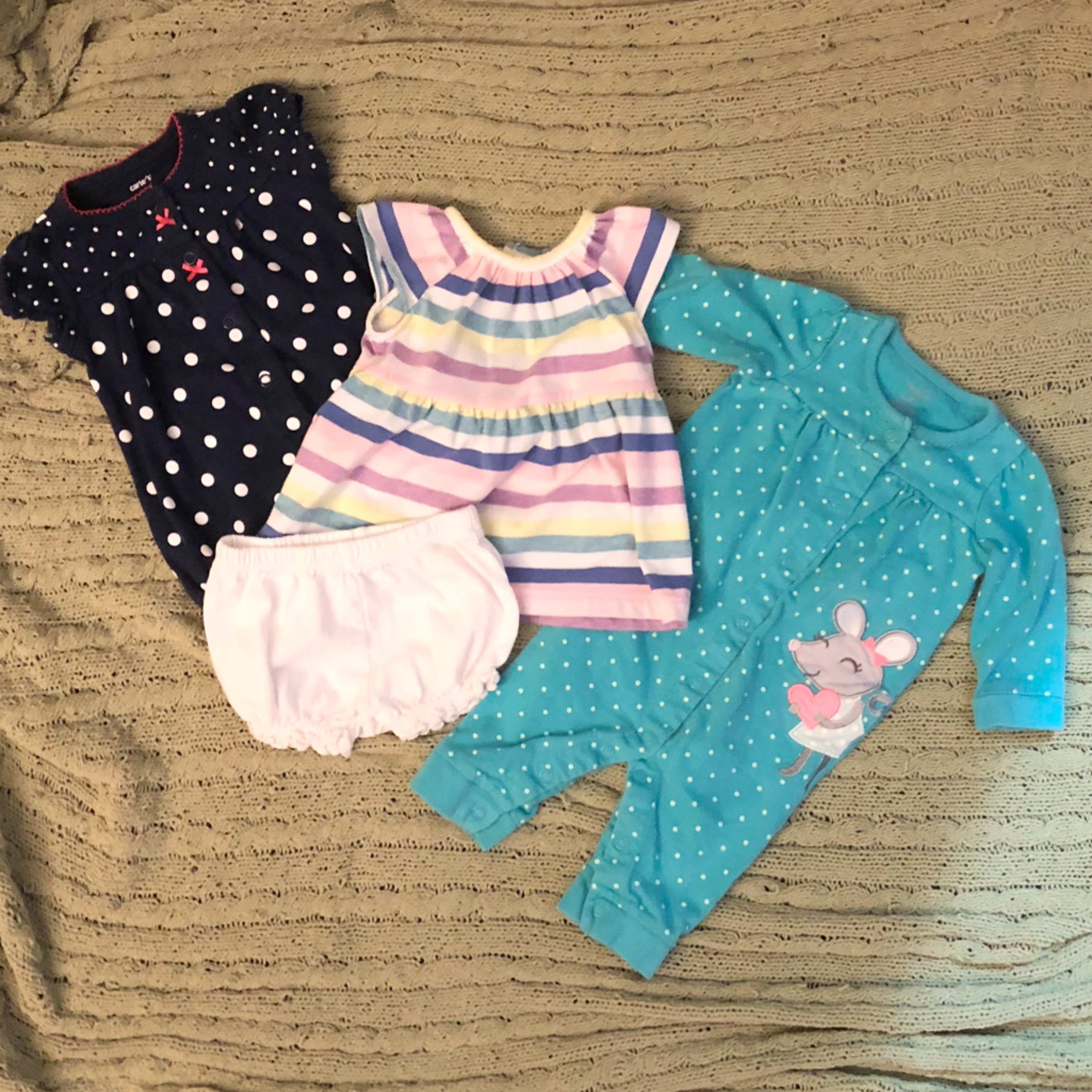 Bundle: Carter’s - Size 3m